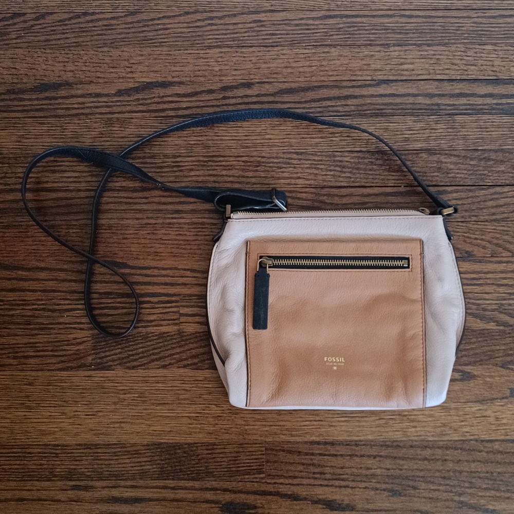 Fossil Leather Crossbody Bag/Purse